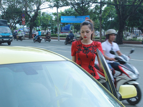 Đây là chiếc xe Hương Giang mới được bố tặng