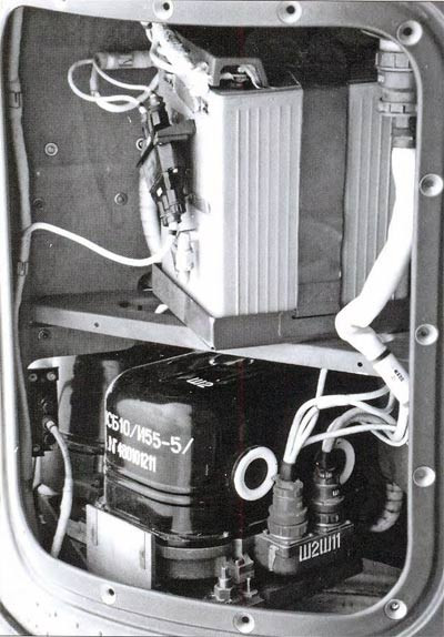 Hệ thống con quay hồi chuyển hướng thẳng đứng. Hệ thống con quay hồi chuyển hướng thẳng đứng