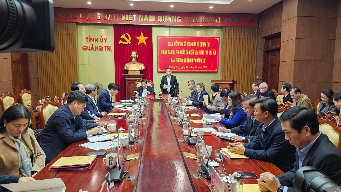 Bí thư Tỉnh ủy Quảng Trị Nguyễn Long Hải tiếp thu các kiến nghị của Đoàn kiểm tra số 1350 của Bộ Chính trị Bí thư Tỉnh ủy Quảng Trị Nguyễn Long Hải tiếp thu các kiến nghị của Đoàn kiểm tra số 1350 của Bộ Chính trị