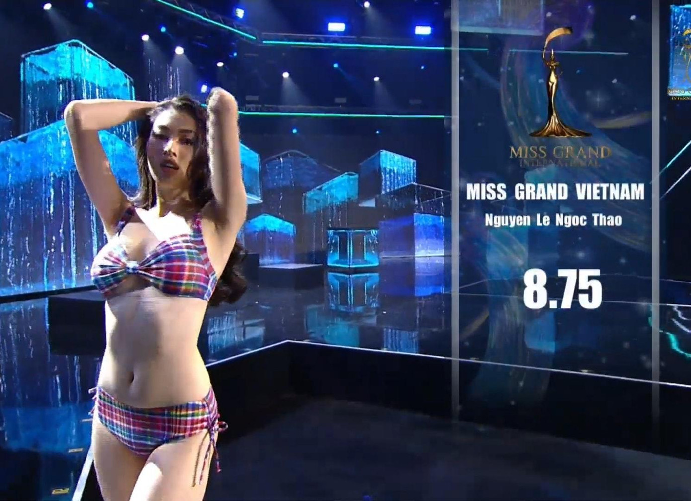Sau đó, Ngọc Thảo được xướng tên vào top 20 chung cuộc cùng với đại diện của nhiều quốc gia khác khiến khán giả Việt Nam vỡ oà vì sung sướng. Lọt top 20, Ngọc Thảo có cơ hội trình diễn trang phục bikini trên sân khấu. Những bước đi uyển chuyển, gợi cảm của cô được ban giám khảo chấm 8.75 điểm.