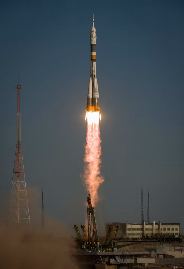 Tàu vũ trụ có người lái Soyuz TMA-06m đã rời khỏi bệ phóng của trung tâm vũ trụ Baikonur, Kazakhstan vào chiều 23 tháng 10. Ảnh: Space