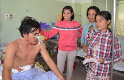 Sức khoẻ của anh Lê Vi Bi, nạn nhân vụ cá kiếm đâm thủng bụng, đang dần bình phục