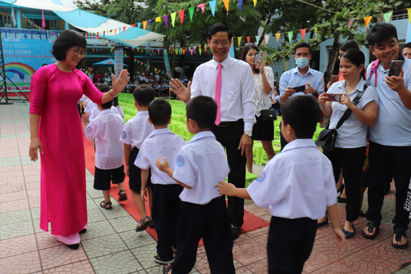 TT-Huế: Hơn 3.500 học sinh bỏ lỡ khai giảng do trường ngập lũ ảnh 12