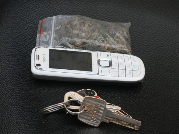 Phát hiện chất gây nghiện và nhiều vũ khí