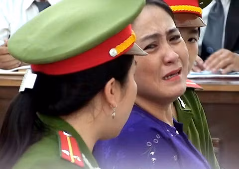 Bà Liễu nức nở trong suốt phiên tòa