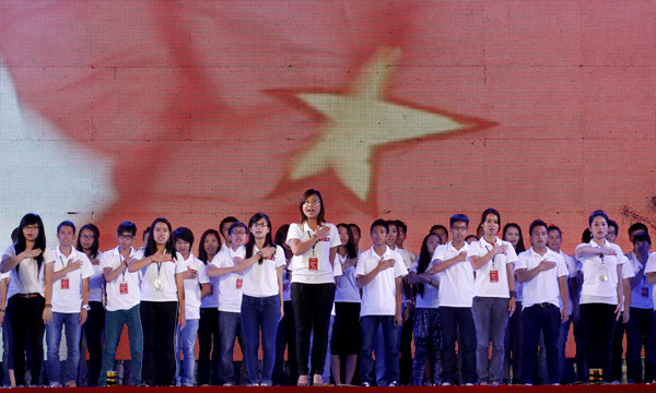 Tự hào hai tiếng Việt Nam