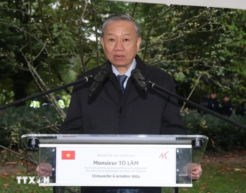 Tổng Bí thư, Chủ tịch nước Tô Lâm phát biểu tại lễ đặt hoa trước Tượng đài Chủ tịch Hồ Chí Minh. (Ảnh: Trí Dũng/TTXVN) Tổng Bí thư, Chủ tịch nước Tô Lâm phát biểu tại lễ đặt hoa trước Tượng đài Chủ tịch Hồ Chí Minh. (Ảnh: Trí Dũng/TTXVN)