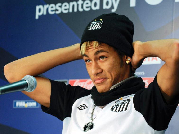 Neymar không chỉ đơn thuần là cầu thủ tài năng, mà còn hứa hẹn là một cầu thủ mang lại giá trị thương mại lớn cho Barca.