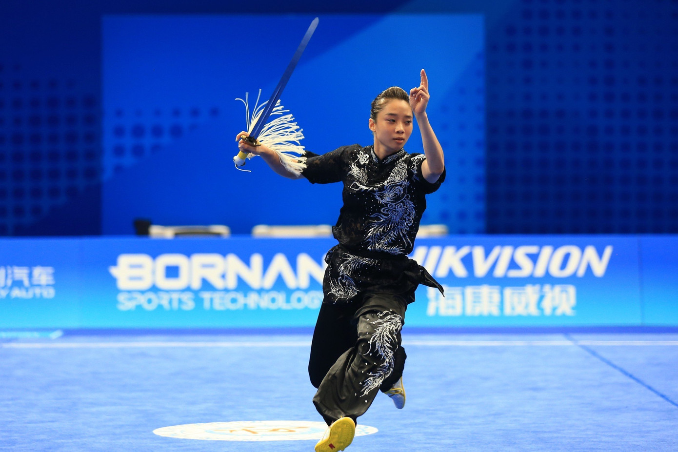 Ở phần thi kiếm thuật, Dương Thúy Vi đạt 9.700 điểm. Thành tích của cô xếp thứ 6 của nội dung này. Đứng đầu là VĐV Trung Quốc Lai Xiaoxiao với 9.800 điểm.