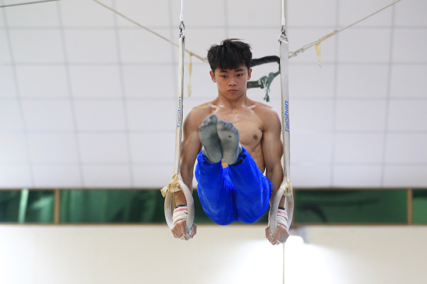 TDDC Việt Nam cử 5 VĐV dự ASIAD 19 gồm Khánh Phong, Xuân Thiện, Hải Khang, Thanh Tùng và Phạm Phước Hiếu – VĐV sinh năm 2002 là em ruột của Phạm Phước Hưng.