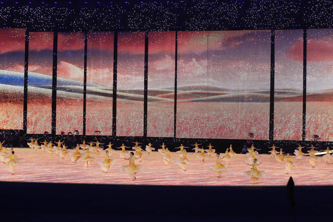 Ảnh: Nhật Nhật-Linh Linh Ảnh: Nhật Nhật-Linh Linh