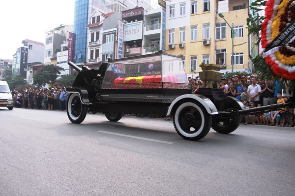 Linh cứu Đại tướng trên phố Kim Mã