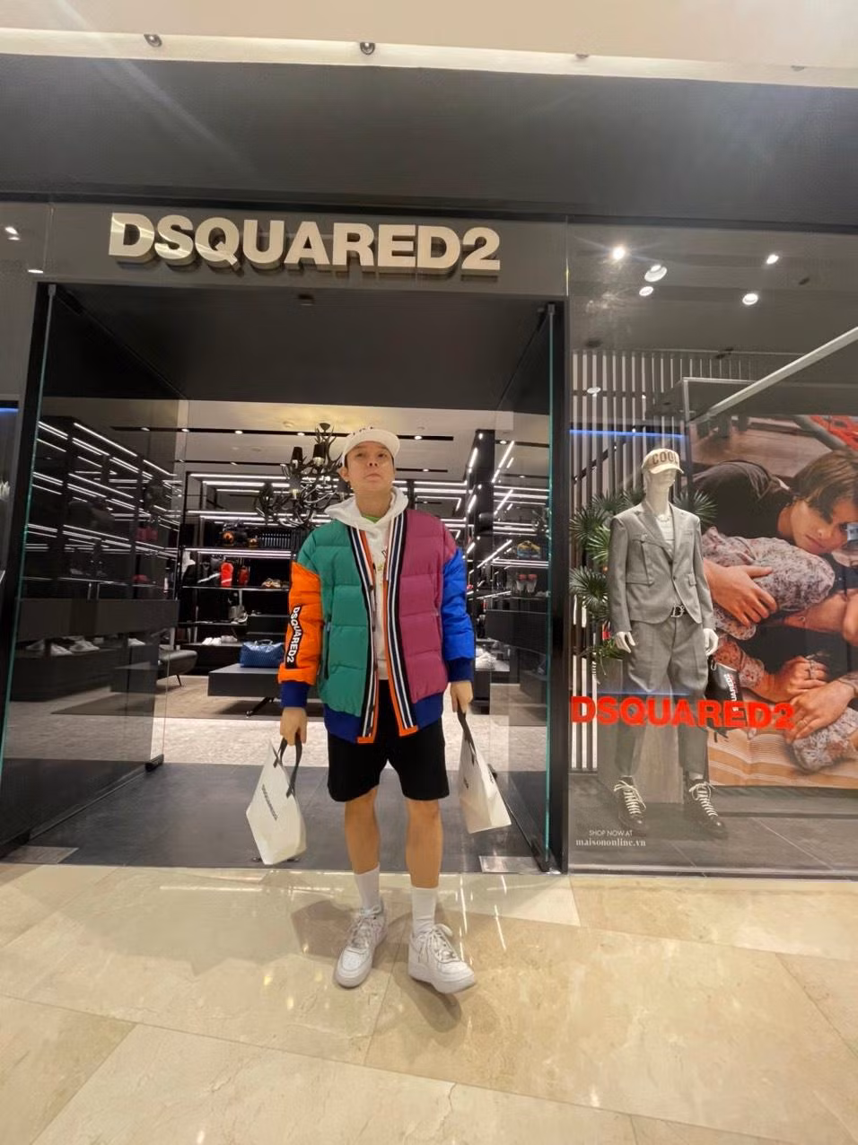 Đối tượng thường xuyên đăng tải các bức ảnh sang chảnh.