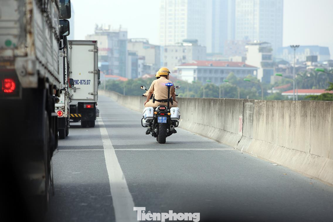 Theo kế hoạch, trong 5 ngày đầu lực lượng CSGT sẽ tuần tra dùng loa tuyên truyền nhắc nhở, những ngày sau đó kết hợp xử lý vi phạm.