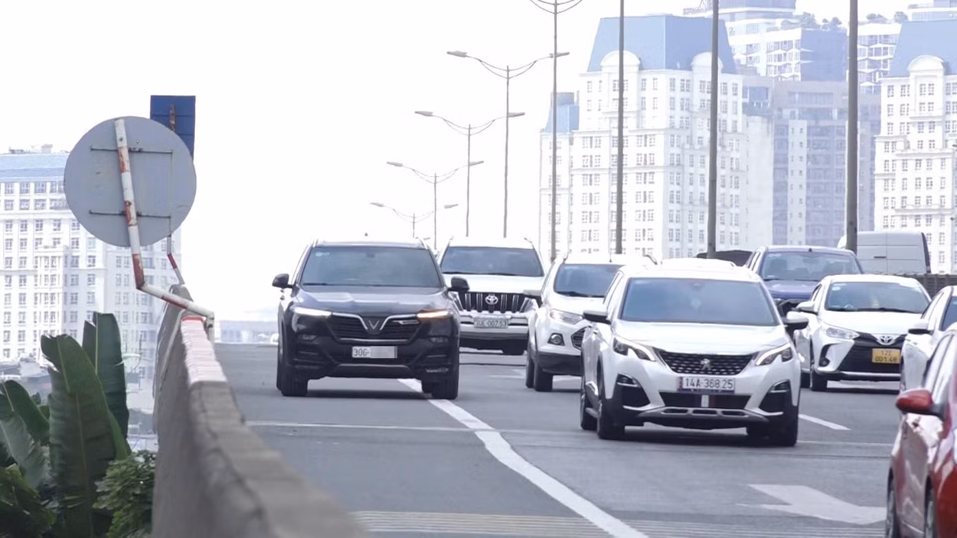 Lực lượng CSGT sẽ tuần tra, ghi hình phương tiện vi phạm trên đường Vành đai 3 trên cao.