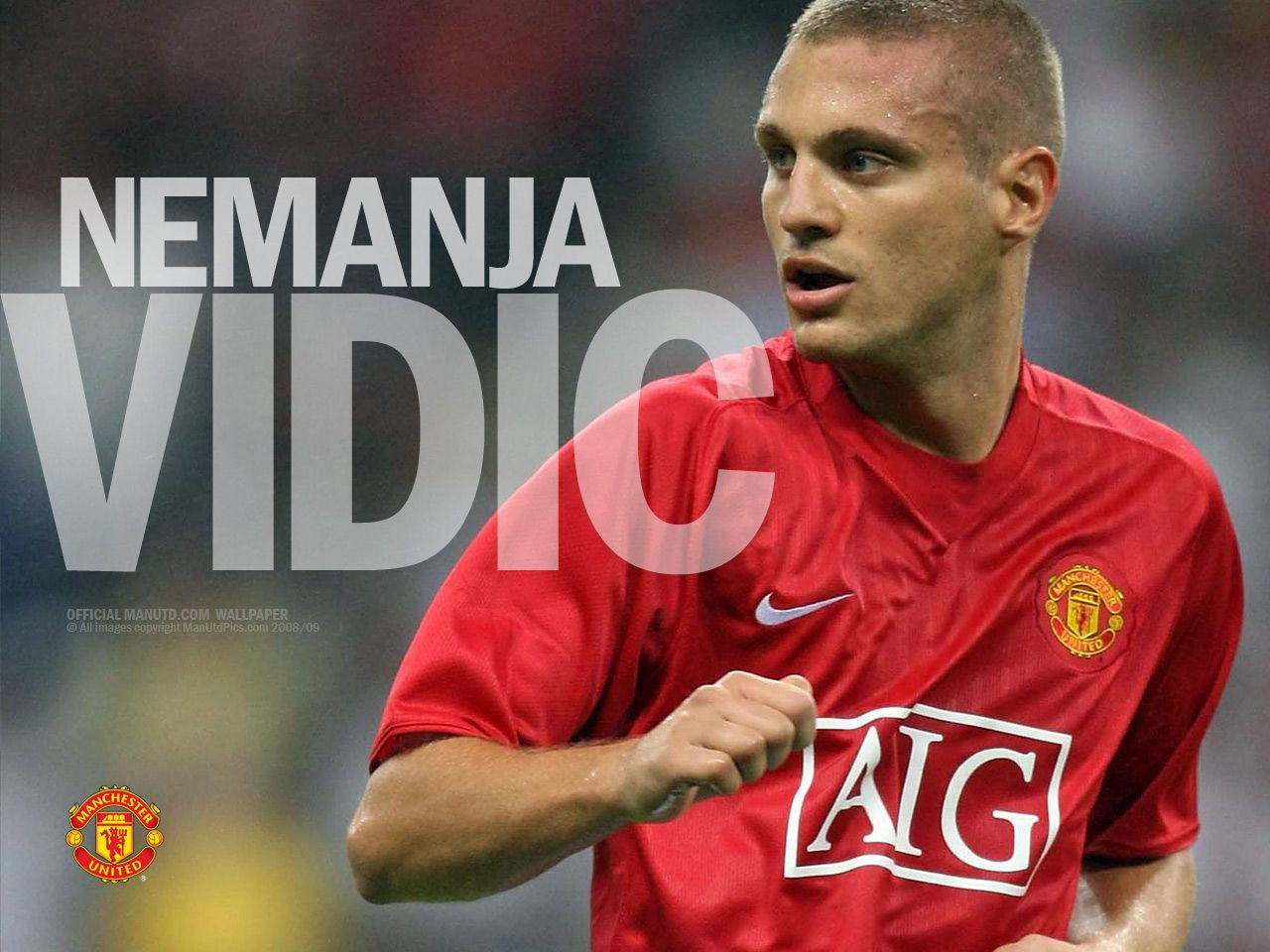 Vidic, trung vệ hàng đầu thế giới hiện nay có khả năng bọc lót rất tốt