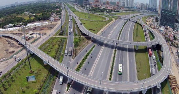 Tín dụng "chảy" vào dự án trọng điểm trong năm 2025.