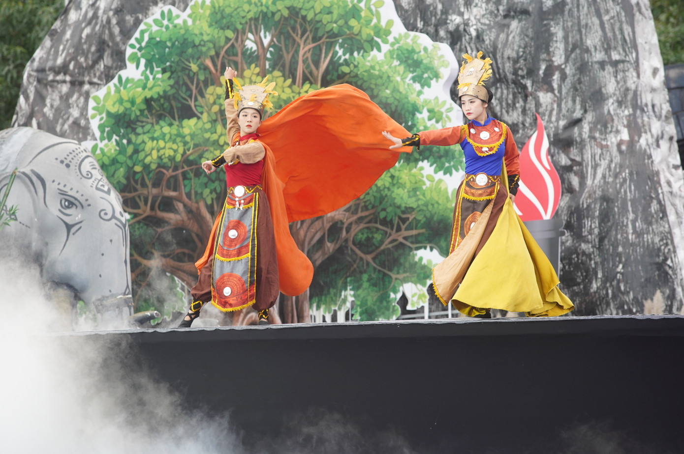 Khởi nghĩa Hai Bà Trưng đã ghi mốc son chói lọi đầu tiên trong lịch sử giữ nước của dân tộc Việt Nam. Ngay sau khi khởi nghĩa thắng lợi, Hai Bà xưng Vương, lập kinh đô, tiến hành củng cố xây dựng lại đất nước. Hai Bà Trưng trở thành vị Vua nữ đầu tiên của dân tộc, nữ Vương đầu tiên trên thế giới, là niềm tự hào của dân tộc ta.