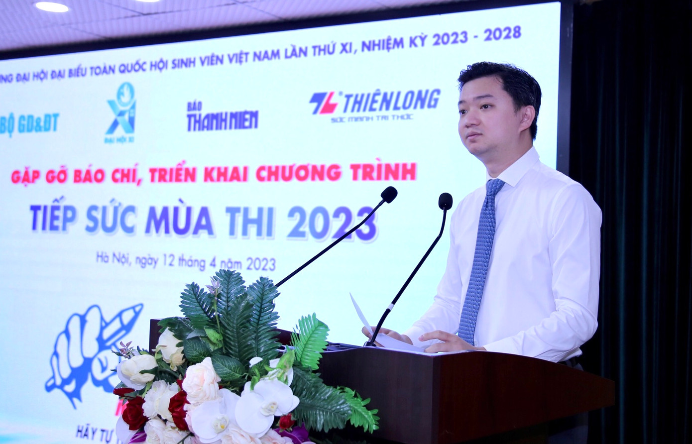 Anh Nguyễn Minh Triết, Bí thư T.Ư Đoàn, Chủ tịch Hội SVVN phát biểu tại chương trình. Ảnh: Lâm Đăng Hải