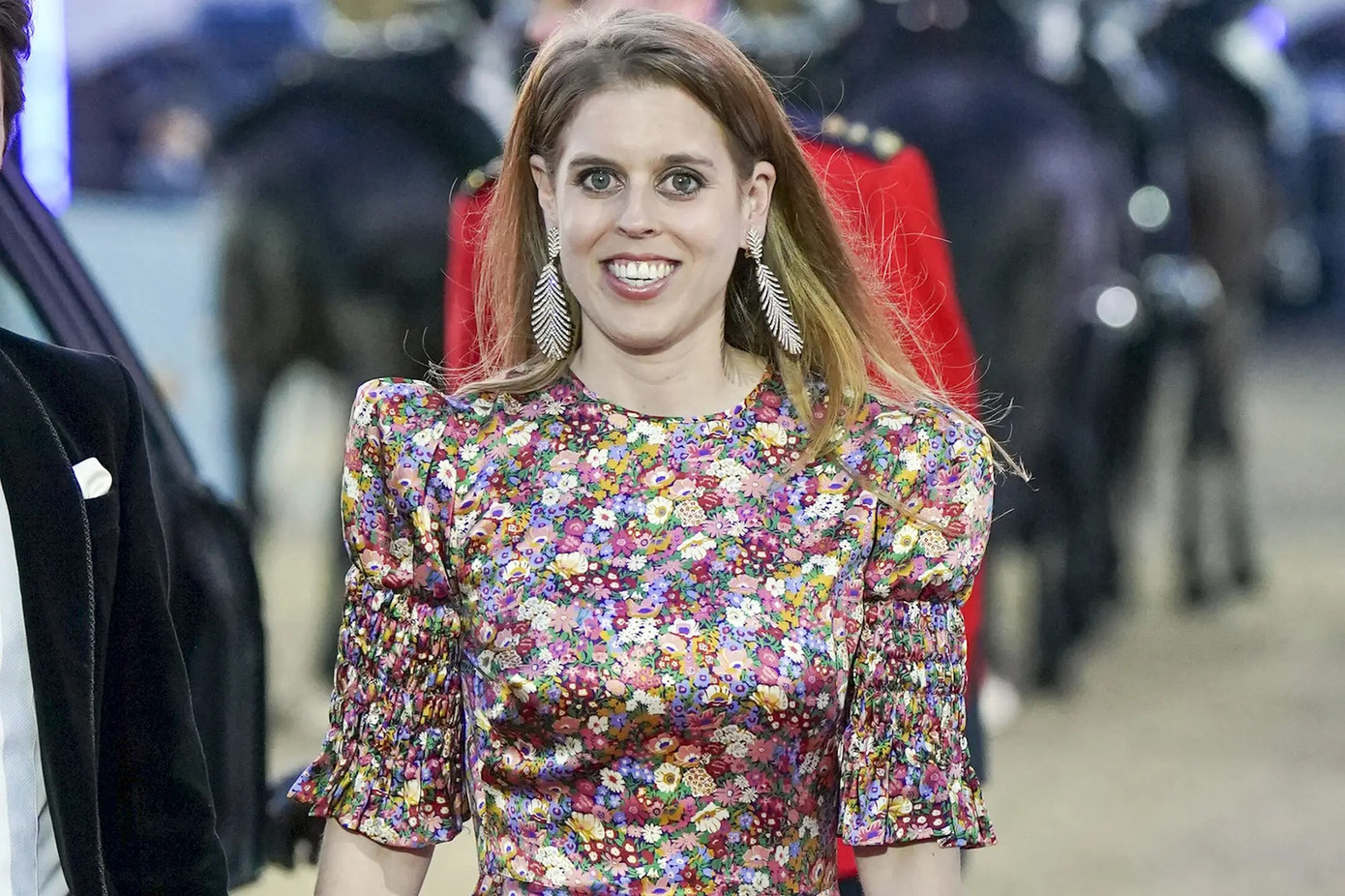 Công chúa Beatrice của Anh chốt Top 10. Cô mua 55 món đồ thời trang mới vào năm 2022, trong đó 46 món có tổng giá trị 87.255 bảng Anh (2,5 tỷ đồng). Giá trung bình mỗi món là 1.896 bảng Anh (54 triệu đồng). Ảnh: Getty Images.