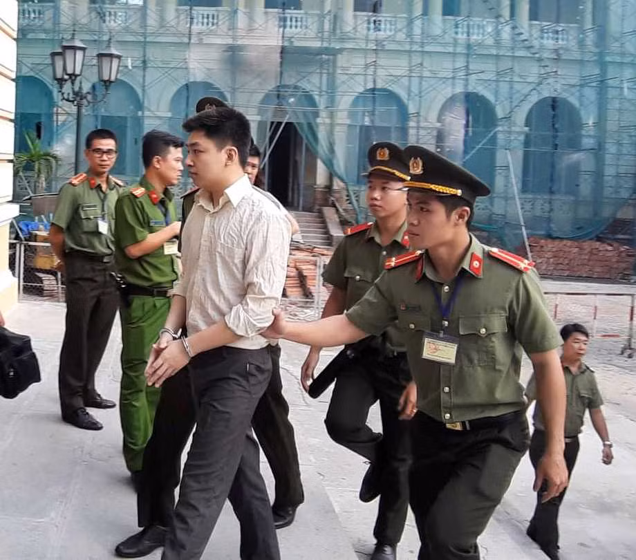 Hơn 30 năm tù cho nhóm người âm mưu lật đổ chính quyền ảnh 2