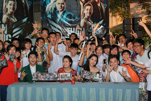 Đoàn phim Thần tượng giao lưu cùng các bạn học sinh