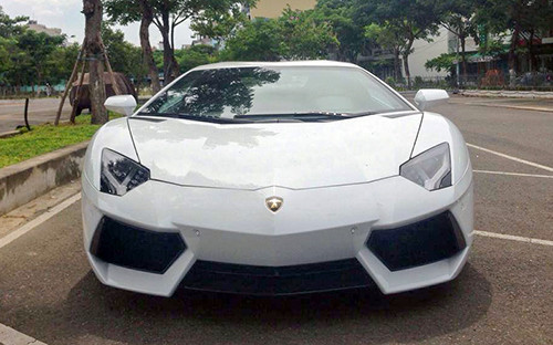 'Siêu bò' Lamborghini Aventador về tay đại gia Đà Nẵng ảnh 2