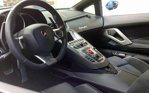 'Siêu bò' Lamborghini Aventador về tay đại gia Đà Nẵng ảnh 13