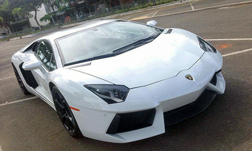 'Siêu bò' Lamborghini Aventador về tay đại gia Đà Nẵng ảnh 3