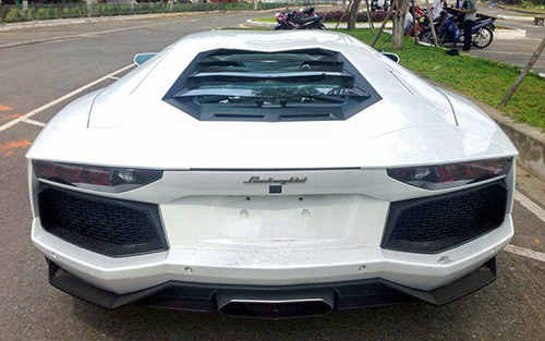 'Siêu bò' Lamborghini Aventador về tay đại gia Đà Nẵng ảnh 6