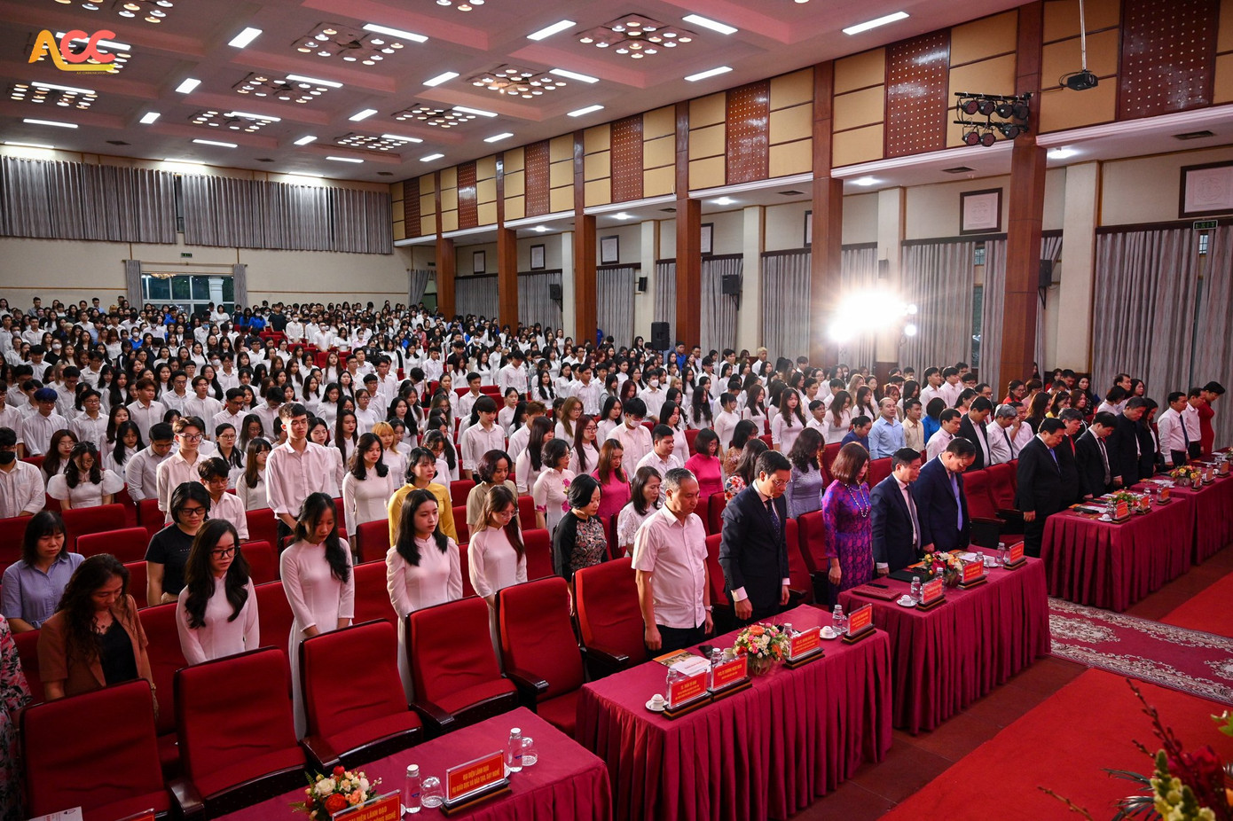 Học viện Báo chí và Tuyên truyền mặc niệm tưởng nhớ các nạn nhân trong vụ hỏa hoạn. Học viện Báo chí và Tuyên truyền mặc niệm tưởng nhớ các nạn nhân trong vụ hỏa hoạn.