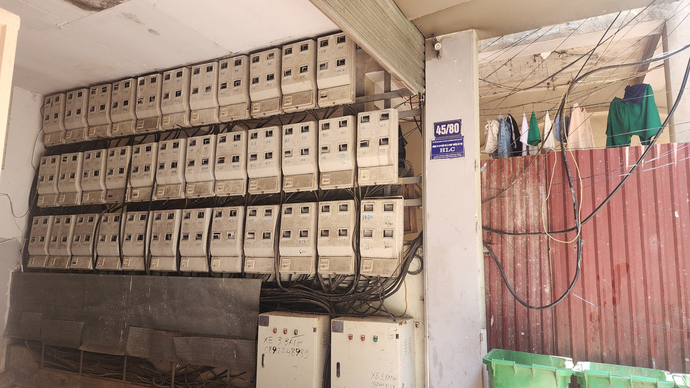 Tầng 1 của tòa chung cư mini số 45 ngõ 80 Hoàng Đạo Thành