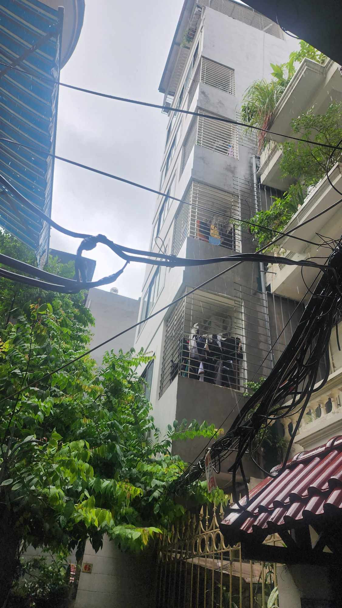 Căn nhà trong ngõ 89 Cự Lộc, quận Thanh Xuân được xây dưới dạng chung cư mini để cho thuê