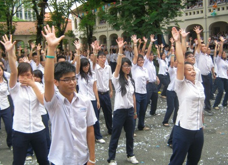Người trẻ cần thêm nhiều sân chơi bổ ích và lành mạnh để phát huy khả năng của mình. . Người trẻ cần thêm nhiều sân chơi bổ ích và lành mạnh để phát huy khả năng của mình.