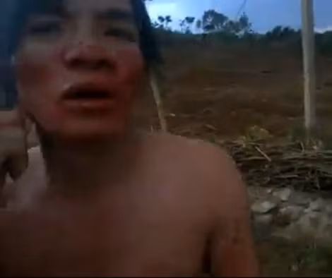  Nam thanh niên được cho là 