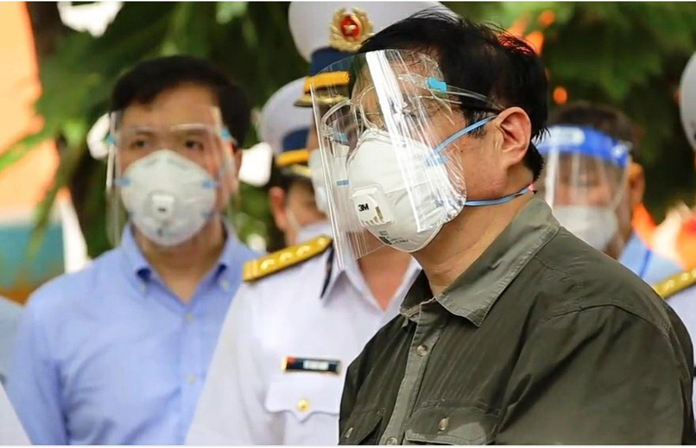 Thủ tướng Phạm Minh Chính kiểm tra công tác phòng chống dịch tại TPHCM vào sáng 26/8