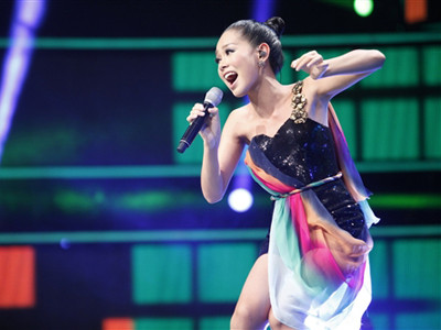 Hoàng Quyên được khen ngợi khi sáng tạo trong cách thể hiện ca khúc Chuông gió