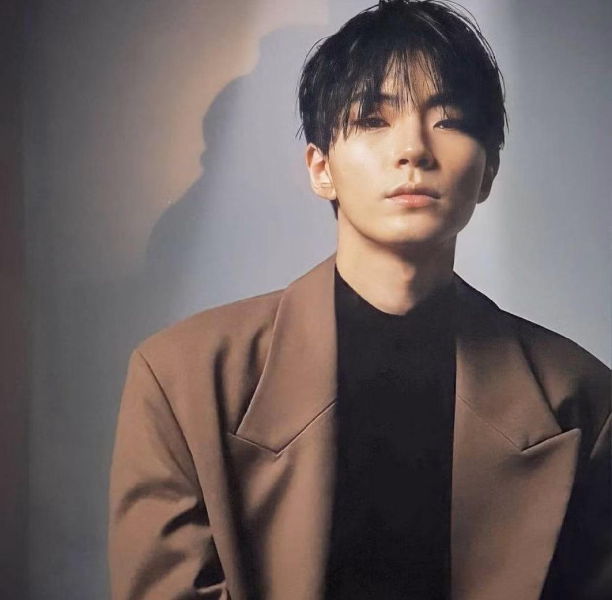 Hwang In Yeop được khán giả "nhớ mặt đặt tên" bằng hàng loạt các vai nam phụ "ngoài lạnh trong nóng", luôn chịu cảnh "trồng cây si" nữ chính. Hwang In Yeop được khán giả "nhớ mặt đặt tên" bằng hàng loạt các vai nam phụ "ngoài lạnh trong nóng", luôn chịu cảnh "trồng cây si" nữ chính.