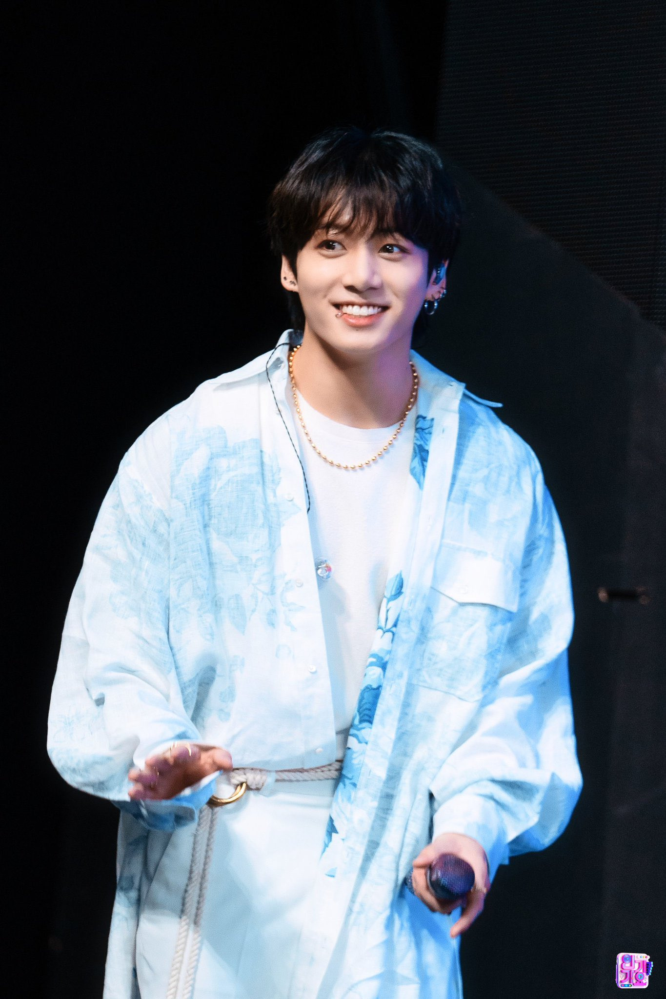 Một người trong ngành cho rằng người nên sở hữu bản quyền tên công thức này phải là Jung Kook - người đầu tiên đưa ra công thức. Một người trong ngành cho rằng người nên sở hữu bản quyền tên công thức này phải là Jung Kook - người đầu tiên đưa ra công thức.