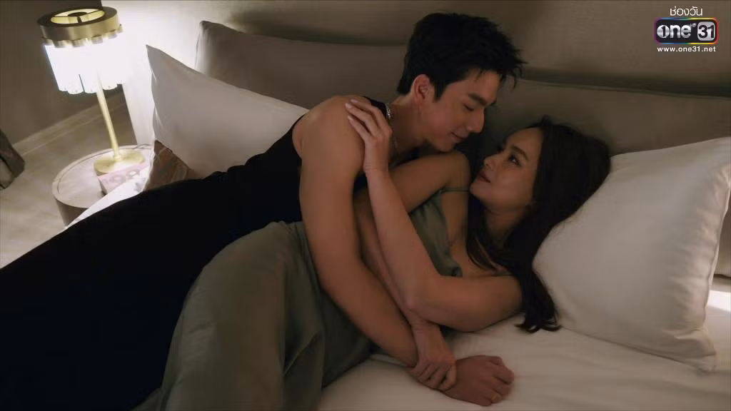 Khán giả không chấp nhận tình tiết "máu cún" này, bởi Jay không thể chống lại cám dỗ của đồng tiền và đã phản bội sự chờ đợi kiên định của Phitcha.