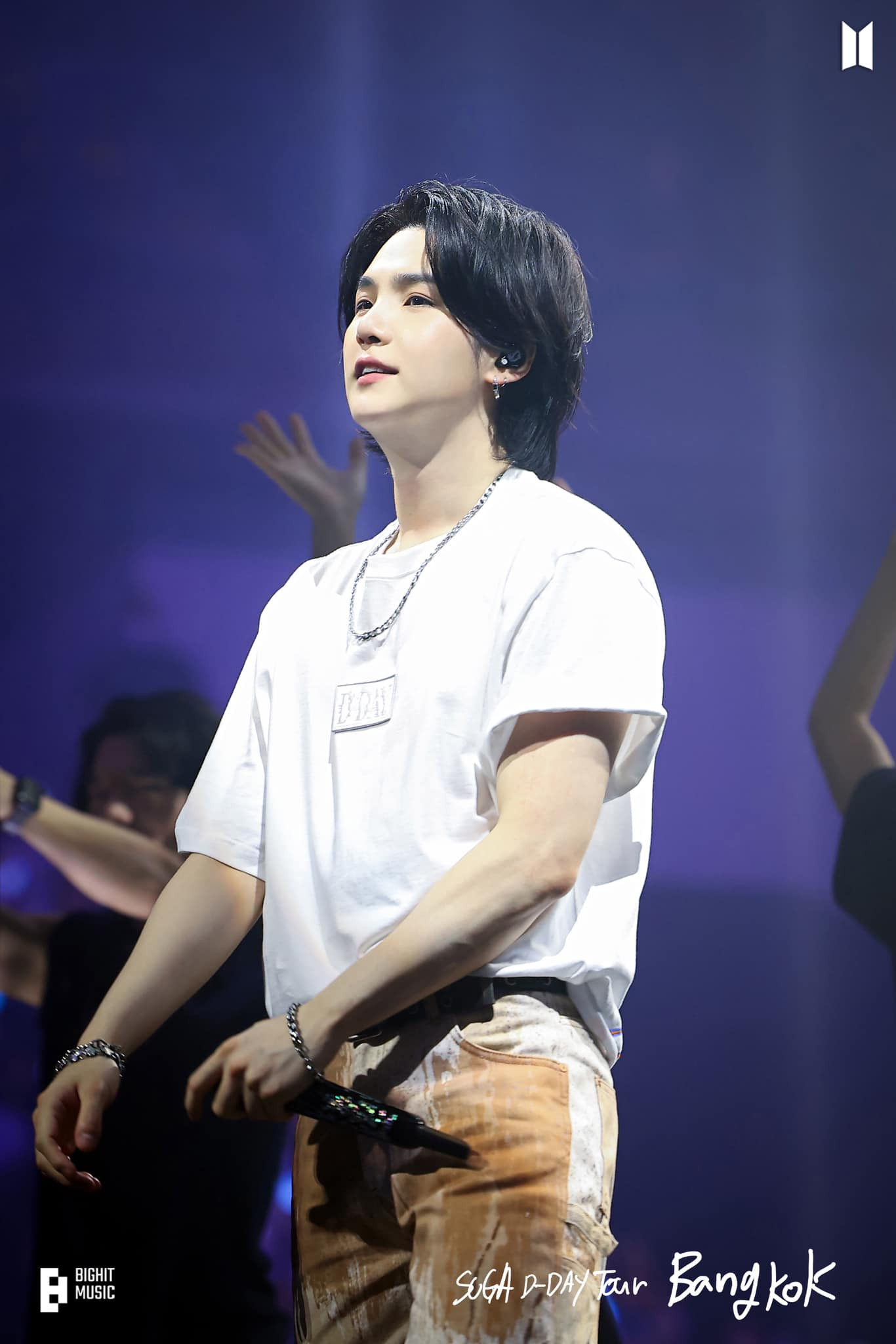 Người hâm mộ hi vọng SUGA sẽ chóng &quot;ngoi&quot; lại trên mạng xã hội để thỏa thương nhớ.