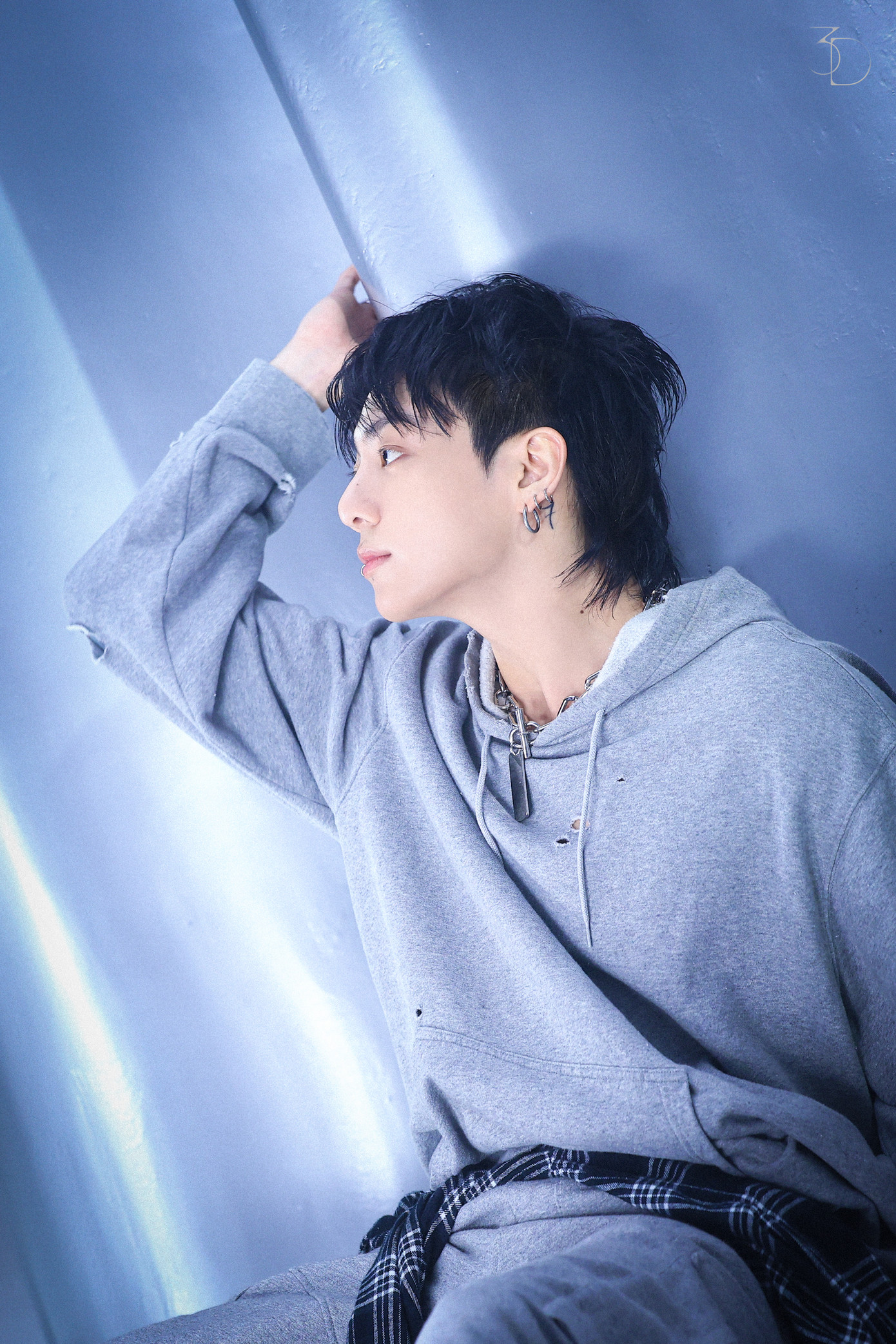 Album solo của Jung Kook được kì vọng sẽ thiết lập một kỷ lục doanh số album mới. Album solo của Jung Kook được kì vọng sẽ thiết lập một kỷ lục doanh số album mới.