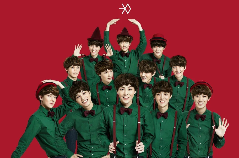 EXO có thể gọi là nhóm nhạc "đắt show" nhất mùa cuối năm với "album vàng trong làng nhạc Noel" gọi tên Miracles in December. EXO có thể gọi là nhóm nhạc "đắt show" nhất mùa cuối năm với "album vàng trong làng nhạc Noel" gọi tên Miracles in December.
