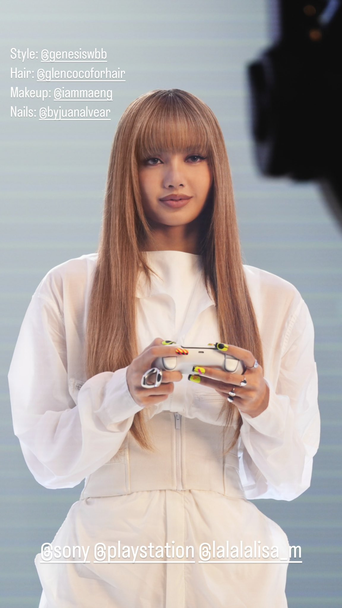 Phong cách của Lisa khi hoạt động solo nhận nhiều ý kiến trái chiều.