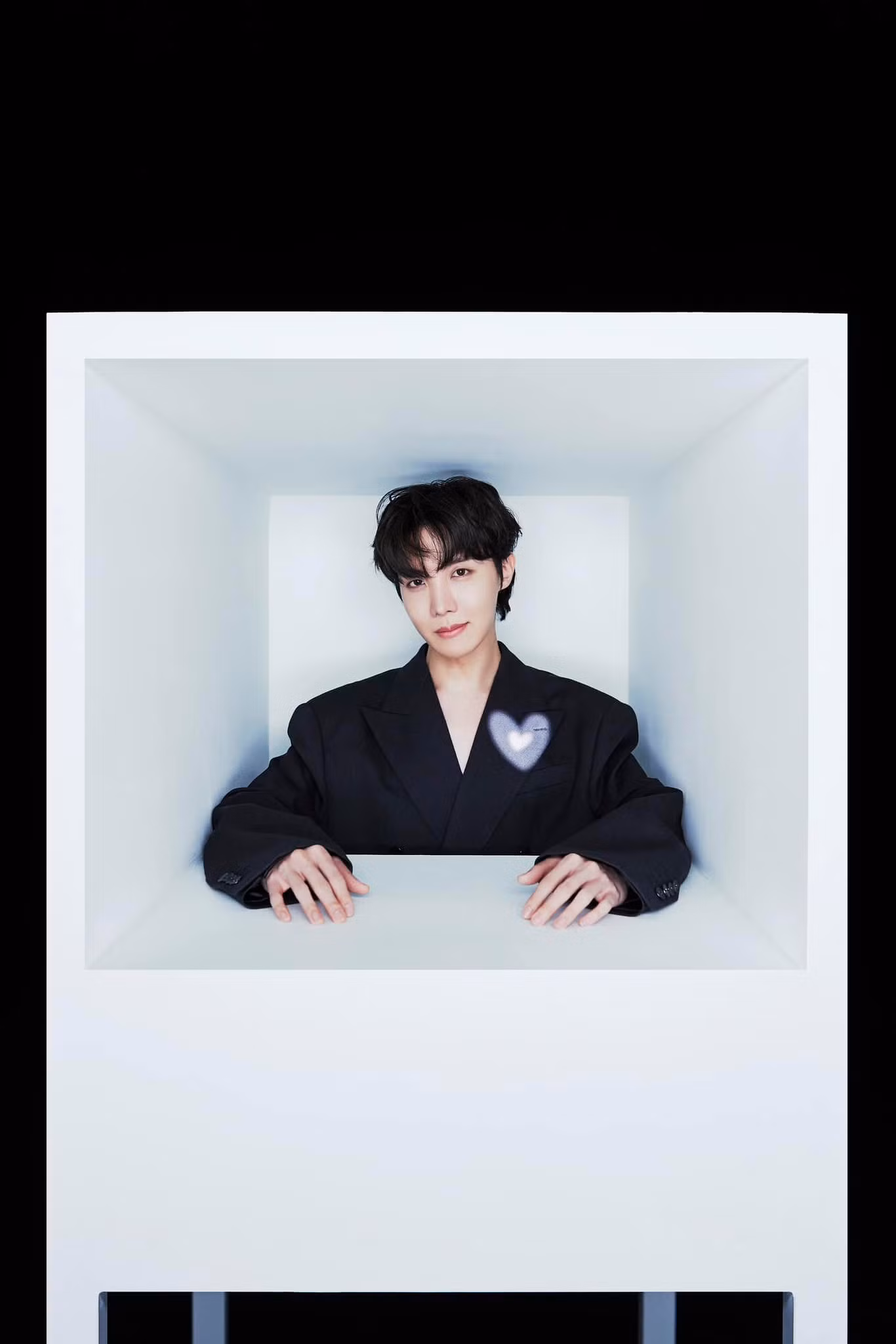 j-hope đã nhập ngũ vào ngày 18/4.