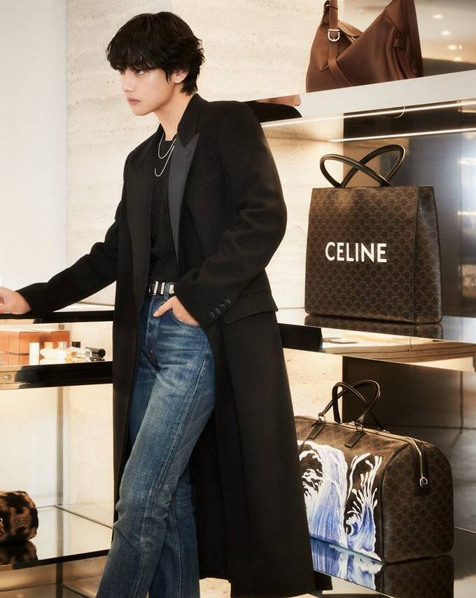 Người hâm mộ suy đoán, danh phận của V sẽ được công bố khi dự án kết hợp cùng CELINE trong tháng 4 được trình làng.