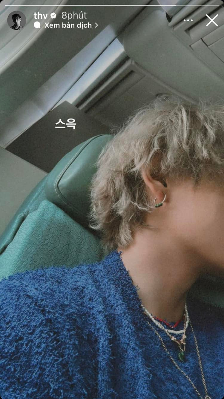 V &quot;thả thính&quot; về màu tóc mới của mình trên Story Instagram.