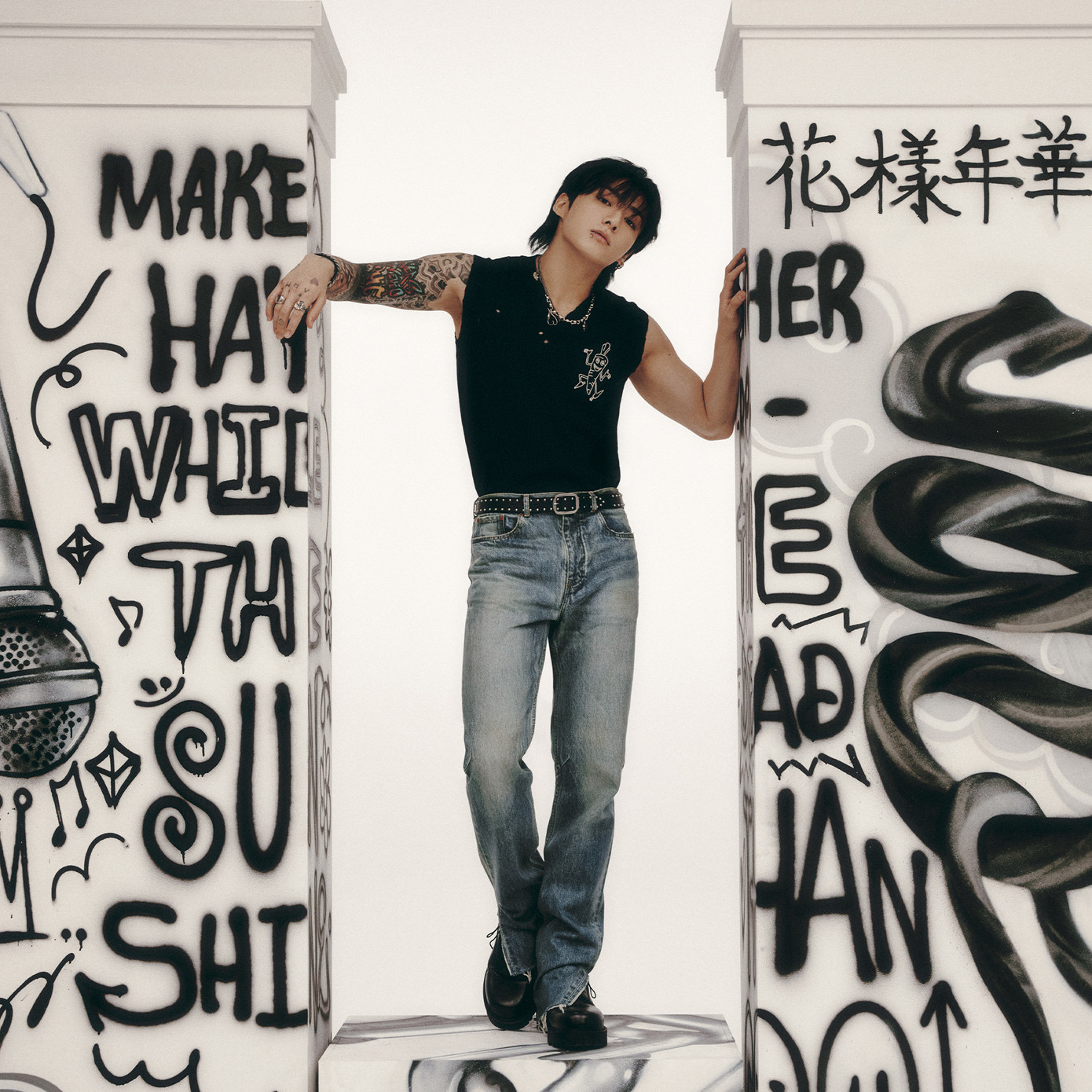 Album GOLDEN khiến người hâm mộ hoang mang không biết &quot;pick&quot; ca khúc nào vì... bài nào cũng quá hay.