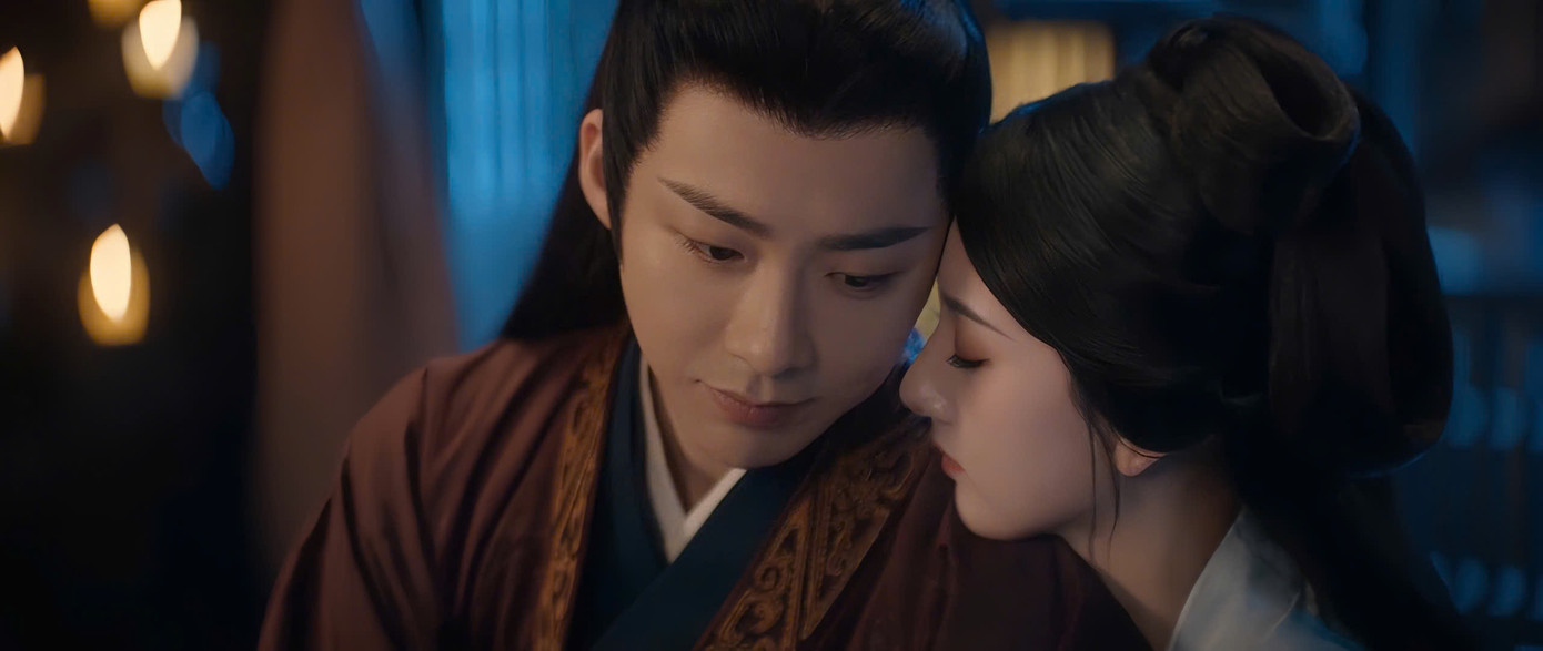 Nghe chàng gọi mình bằng hai tiếng &quot;Man Man&quot;, nữ quân mỉm cười tựa vào lòng chàng, dường như đây cũng là một kiểu xác định quan hệ giữa hai người.