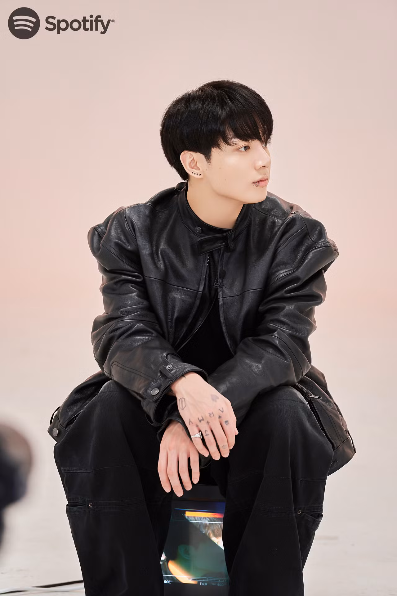 Cốt lõi của GOLDEN chưa mang tới cảm nhận "album của Jung Kook".
